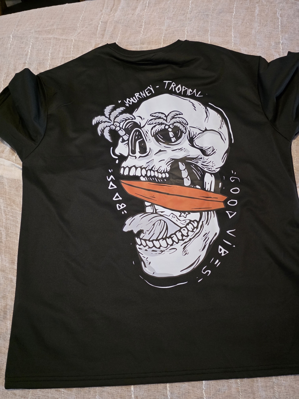 Men's Black Graphic Skull Surf T-Shirt